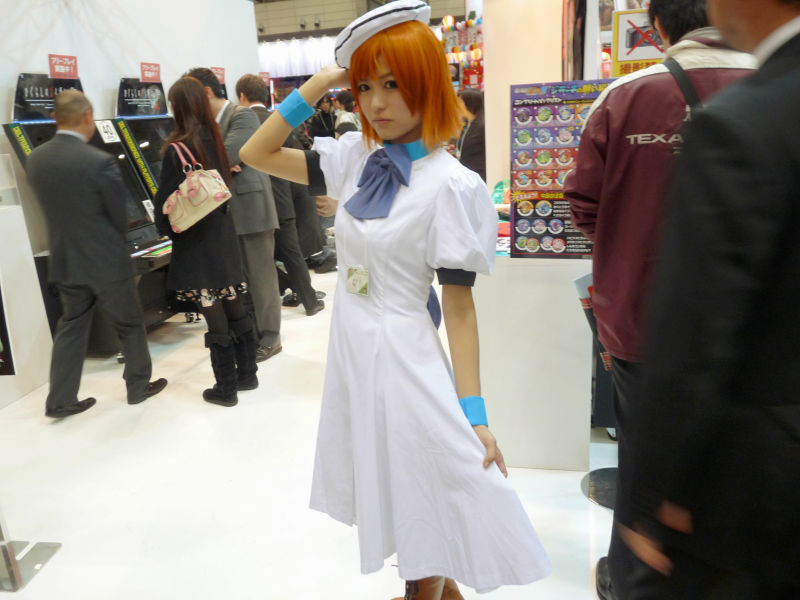 Illustration for article titled 2009's Cosplaying Arcade Game Booth Companions